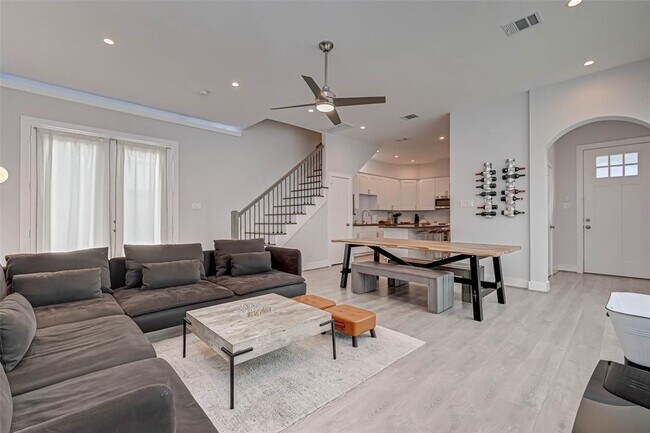 Foto del edificio - 6422 Wheatley St