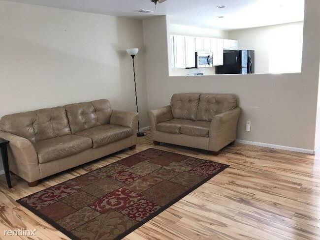 Building Photo - 4 br, 2 bath House - 3538 Warren Farm Ct