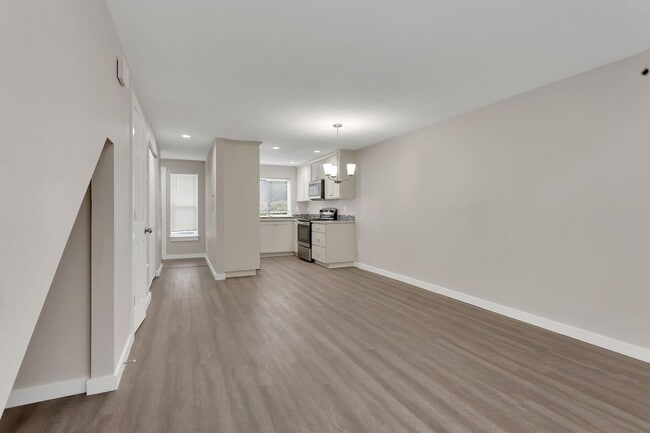 Building Photo - 242 SE 106th Ave