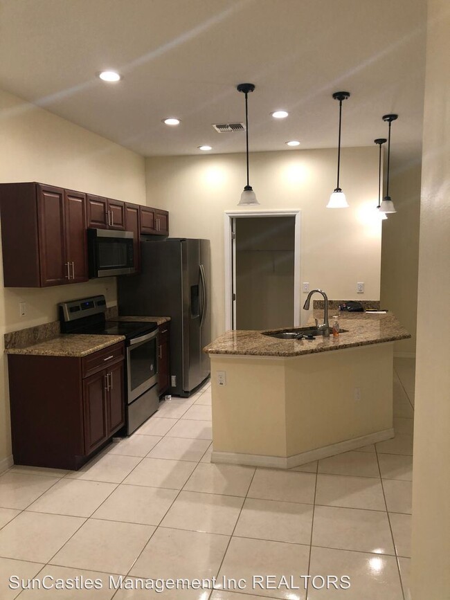 Building Photo - 3 br, 2 bath House - 212 Roger Williams Road