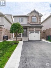 Building Photo - 32 Ridgemore Crescent