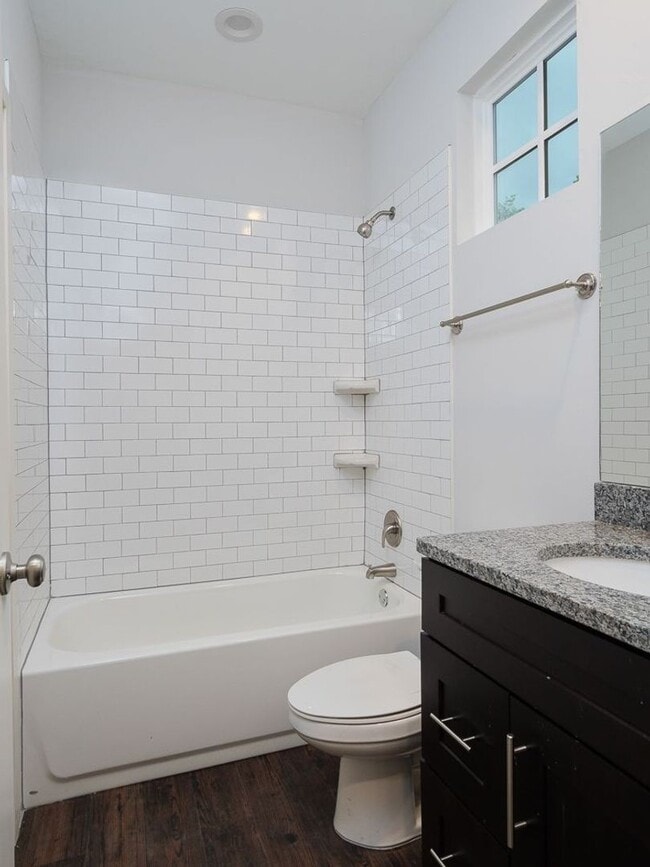 Building Photo - Thelma Lane - Luxury 4 Bedroom, 4 Bathroom...