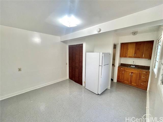 Building Photo - 2530 Kalihi St