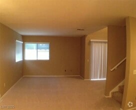 Building Photo - 4360 Woodpine Dr
