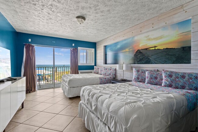 Building Photo - 110 S Ocean Dr