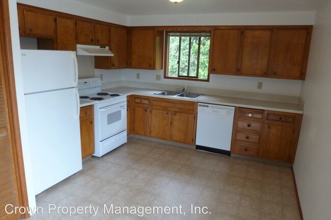 Building Photo - 2136-2142 Nomad Ct SE