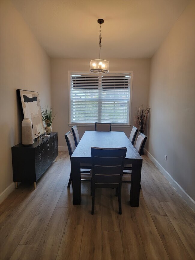 Foto del edificio - 369 N Lake Jessup Ave