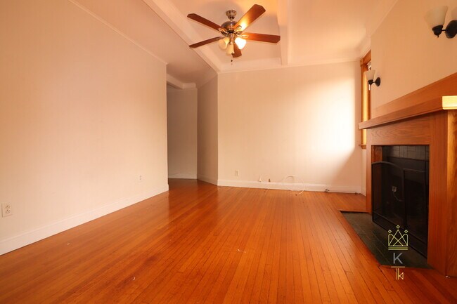 Foto del edificio - 111 Longwood Ave