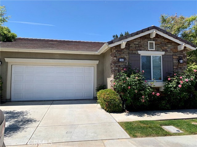 Foto principal - 241 Carner Ln