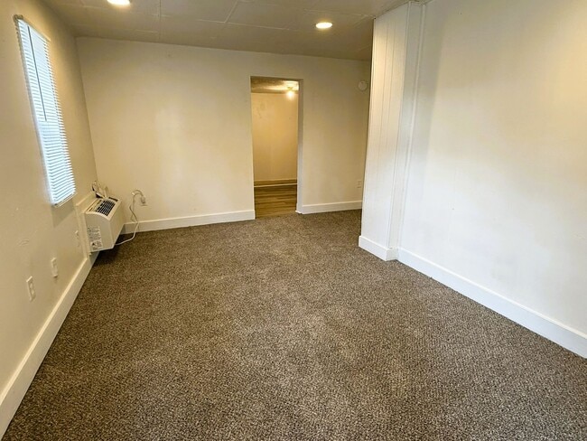 Foto del edificio - Charming 1 Bedroom, 1 Bath Bungalow