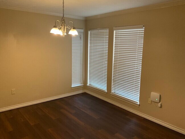 Building Photo - 13722 Darrington Ln