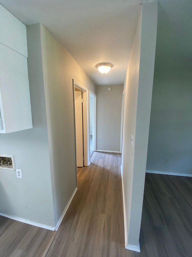 Building Photo - 2bed/1ba Apt off S Main Kannapolis close t...