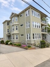 Building Photo - 1026 Rock St