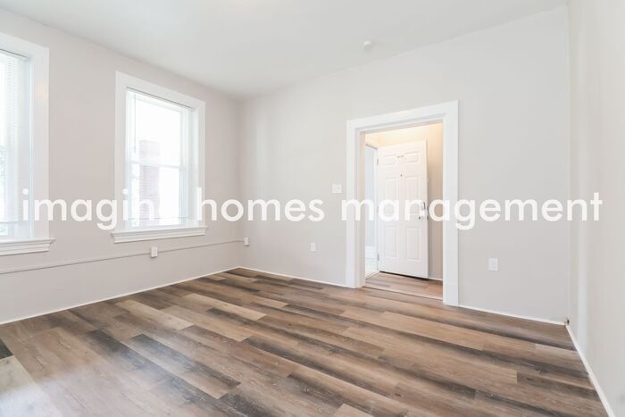 Foto principal - 825 N Sheridan Ave