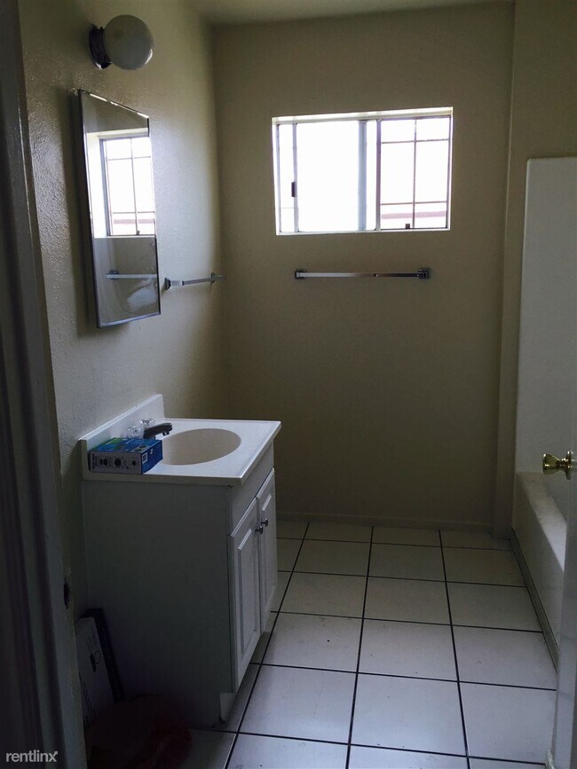 Foto del edificio - 3 br, 1 bath House - 2914A Poplar Dr 14 A