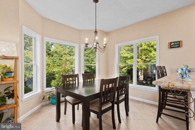 Foto del edificio - 22388 Deerpath Ct