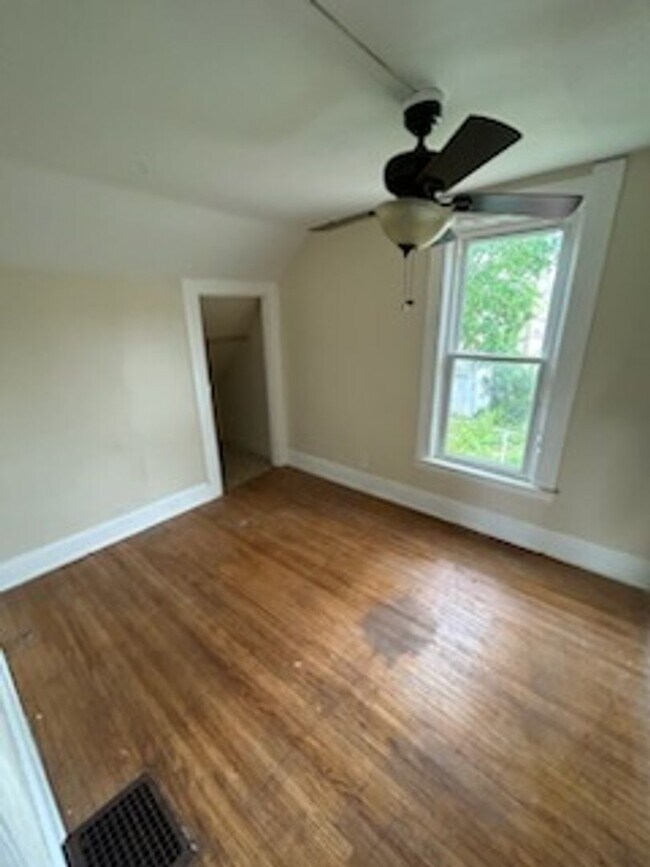 Foto del edificio - 3 Bed 1 Bath