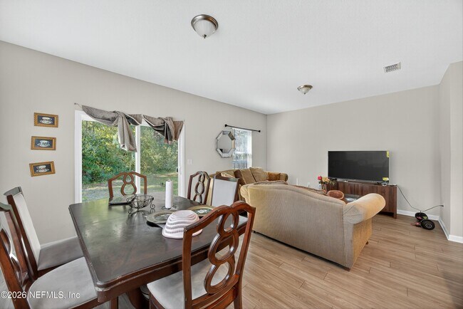 Foto del edificio - 756 Talking Tree Dr