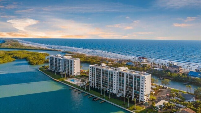 Foto del edificio - 9397 Midnight Pass Rd