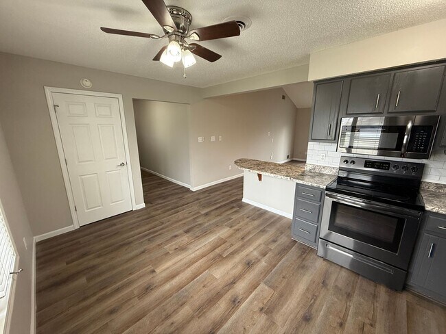 Foto del edificio - 6328 Neighbor Dr