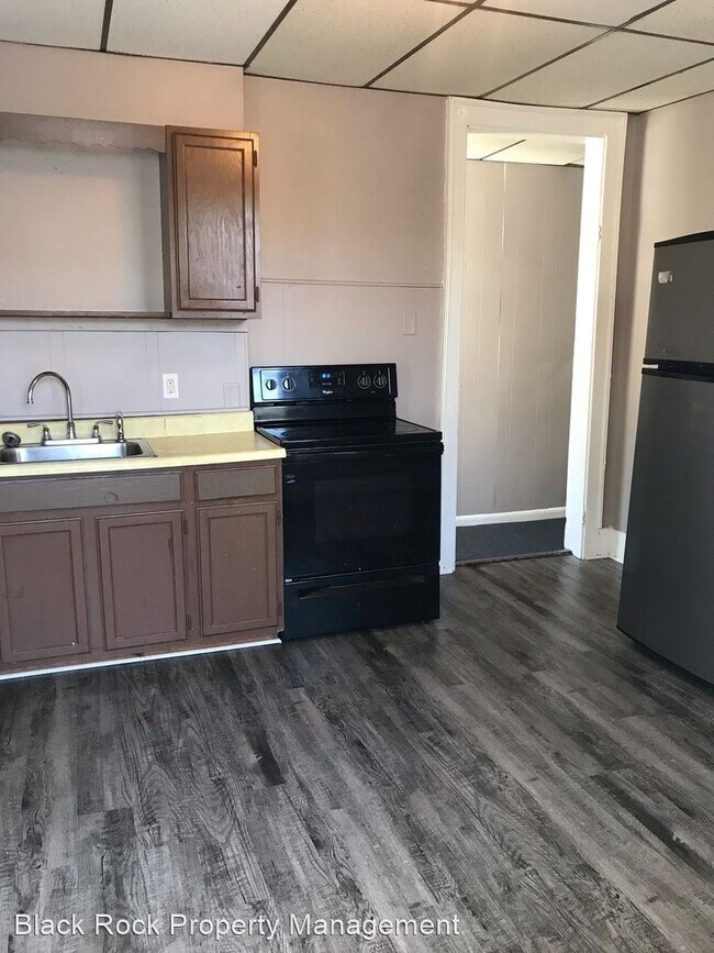 Foto del edificio - 1 br, 1 bath House - 225 Rowe Street REAR