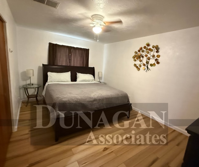 Foto del edificio - Partially Furnished 2 Bedroom