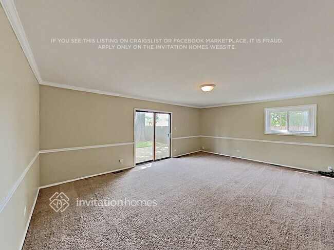 Building Photo - 1369 Westchester Dr