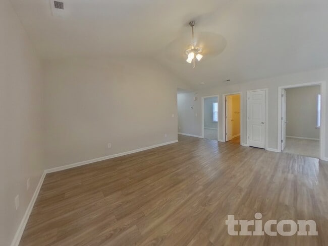 Building Photo - 1347 Braveheart Ln