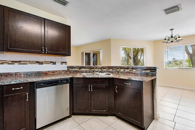 Foto del edificio - 8460 NW 40th St