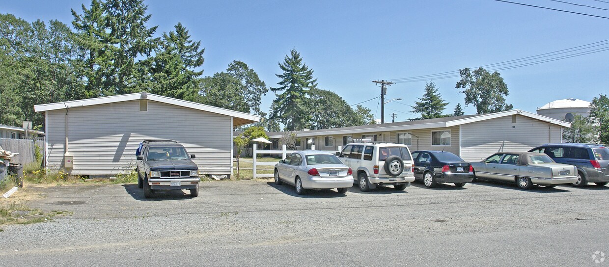 Primary Photo - Rhody Apartments