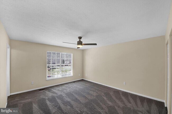 Foto del edificio - 801 High Plain Dr