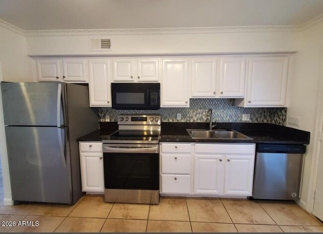 Foto del edificio - 3445 N 36th St