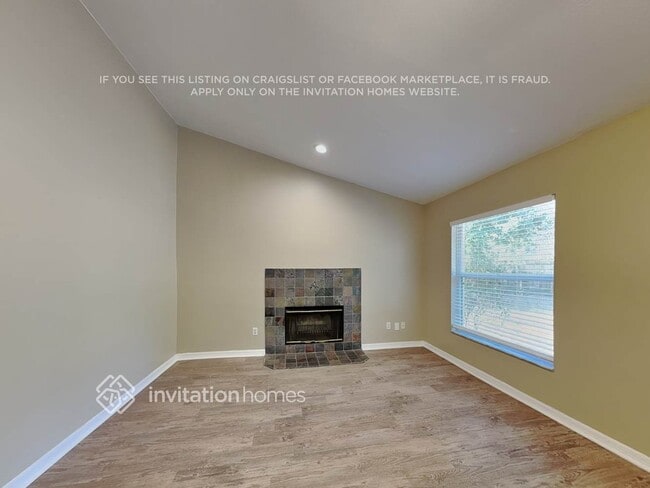 Building Photo - 1688 Sweetwater W Cir