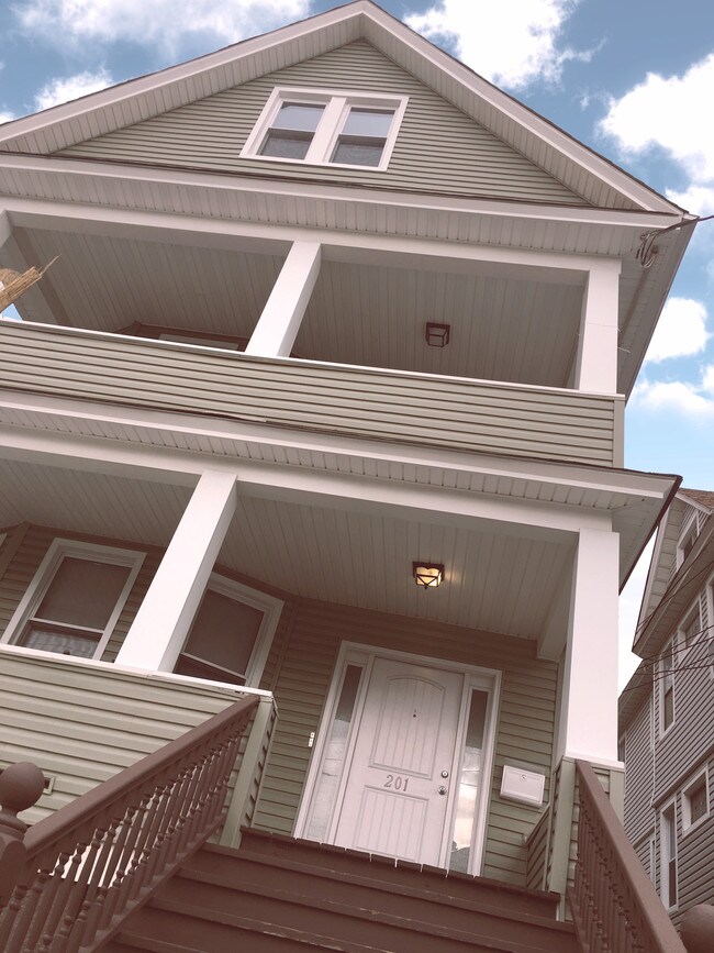 Building Photo - 201 Westervelt Ave