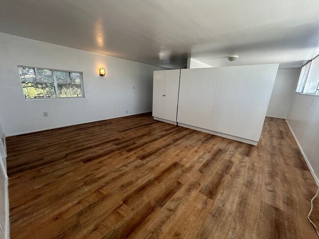 Interior Photo - 10567 National Blvd. Apts.