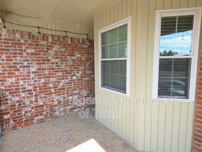 Building Photo - 7920 Rockwood Ln