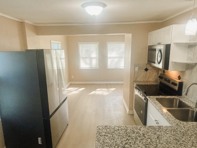 Foto del edificio - 720 East Harbor Dr S