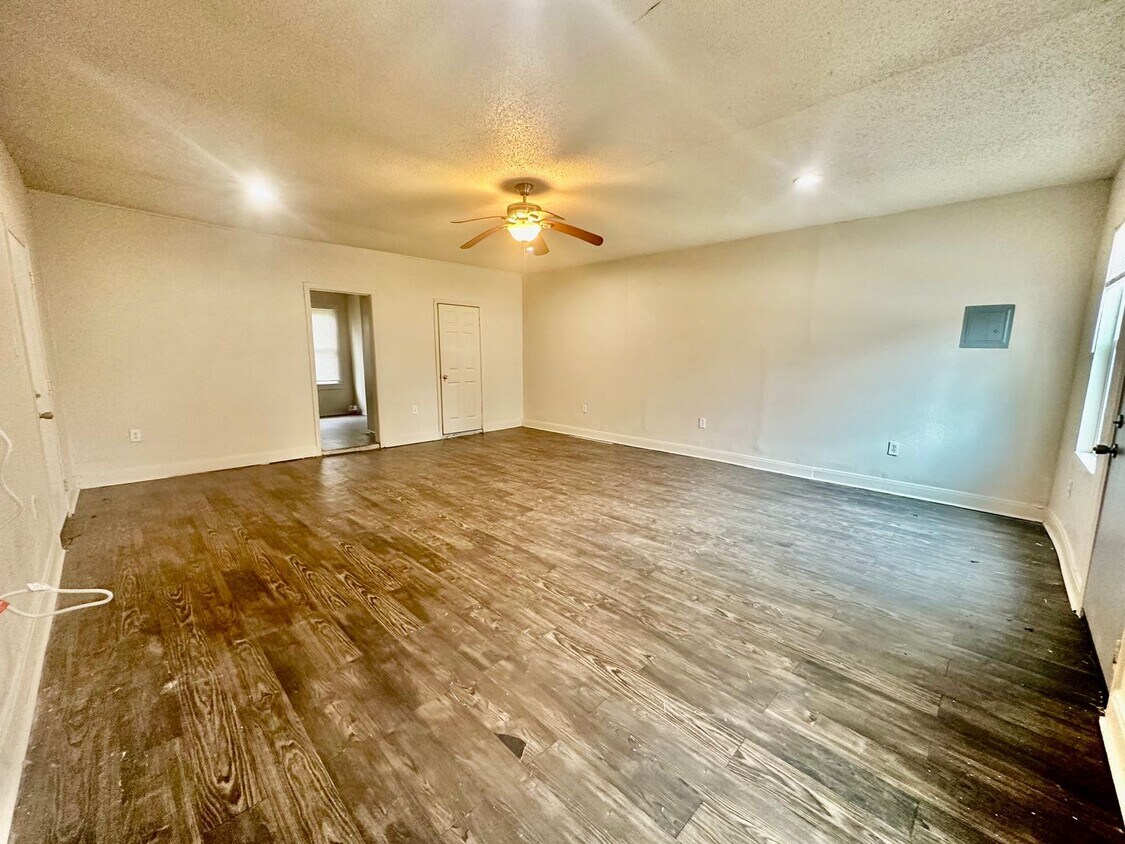 Foto principal - Studio in Highland Park Area