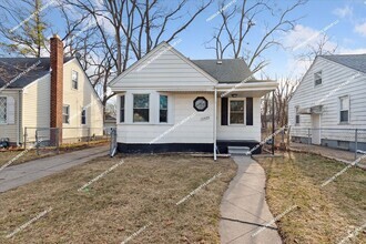 Building Photo - 19434 Rosemont Ave