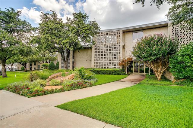 Foto del edificio - 2301 Ridgmar Plaza