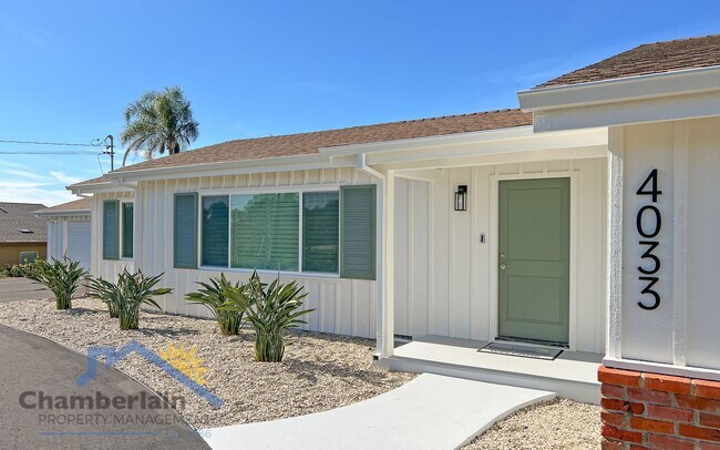 Foto del edificio - Spectacular View from this Single Story Home!