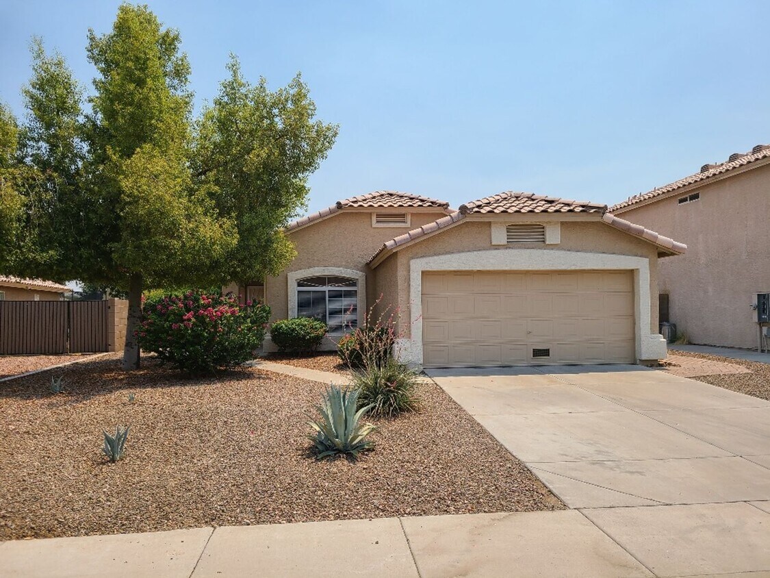 Primary Photo - NEW RIVER RANCH IN PEORIA!