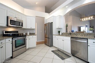 Building Photo - 5705 Heron Ln