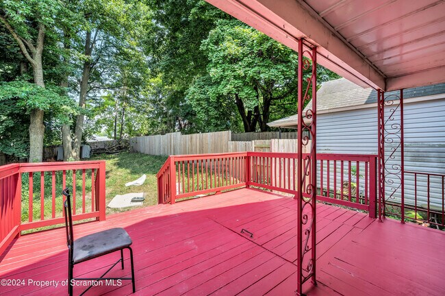 Foto del edificio - 630 E Lackawanna Ave