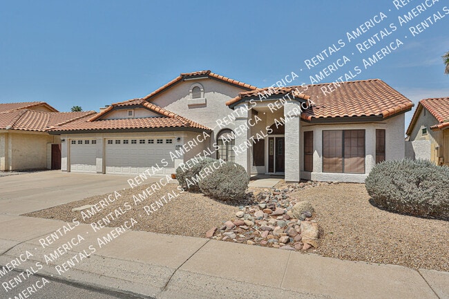 Building Photo - 3802 N Wintergreen Way