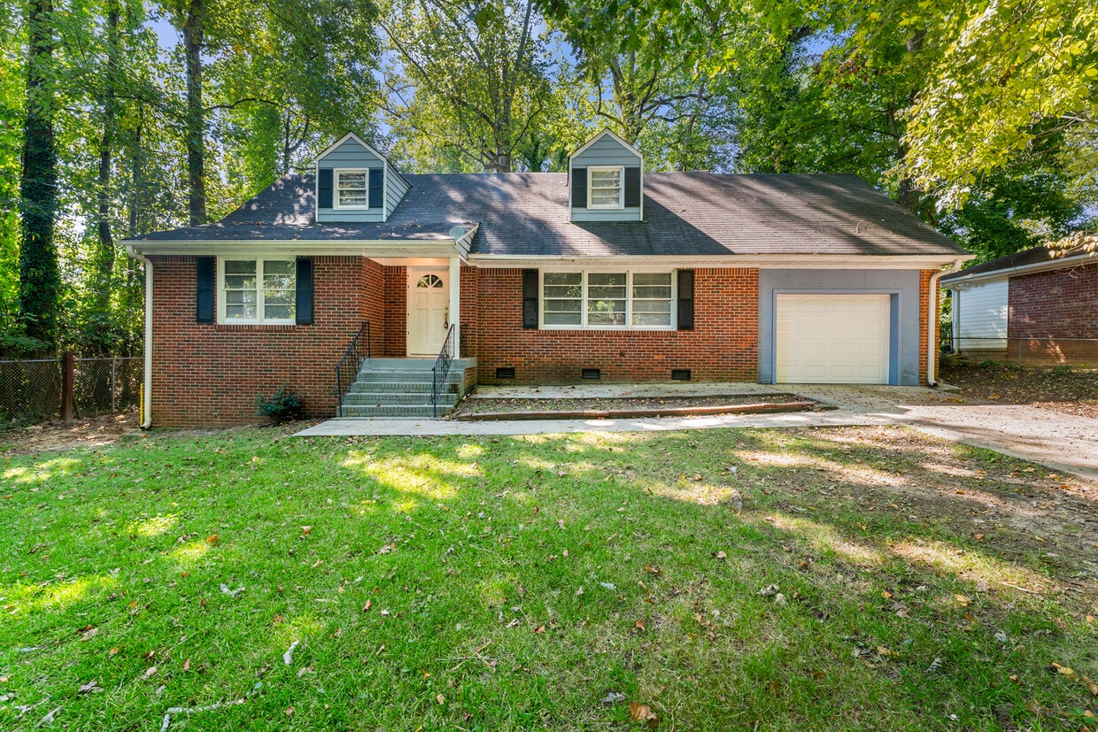 Primary Photo - 3422 Dale Ln SW
