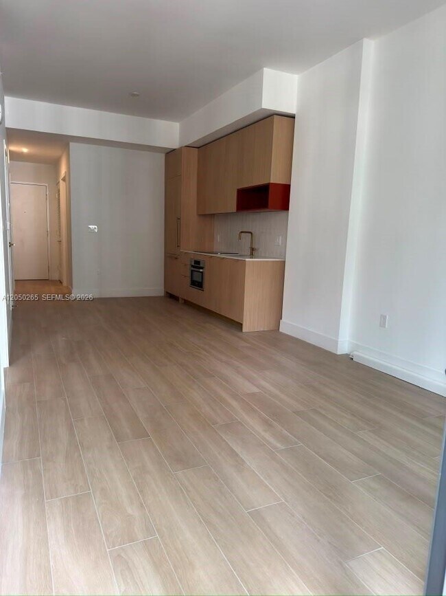 Foto del edificio - 90 NE 32nd St