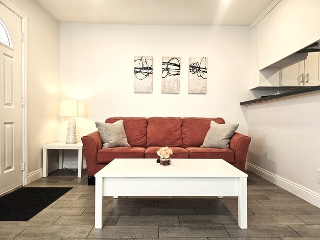 Foto del edificio - 123 E Bennett Ave