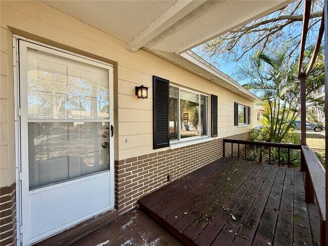 Foto del edificio - 510 81st Ave N