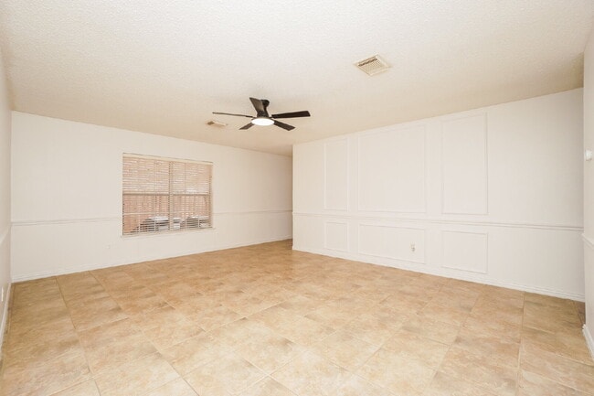 Building Photo - 5146 Erickson Bluff